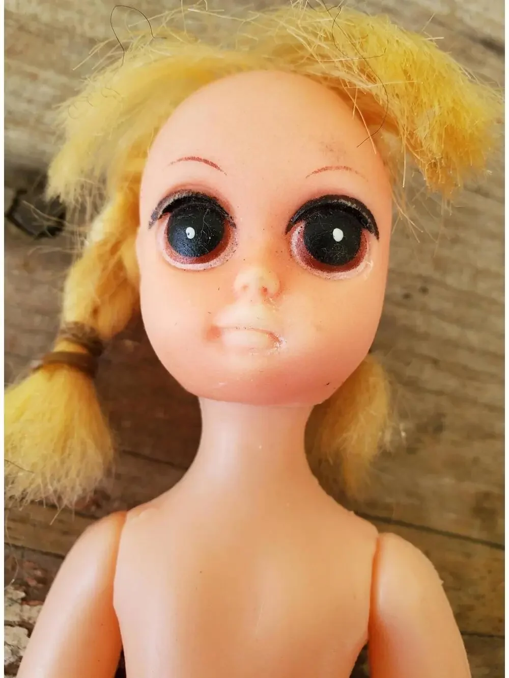 Vintage Susie Sad Eyes type, Big Eye, Margaret Keane style, Blythe Type